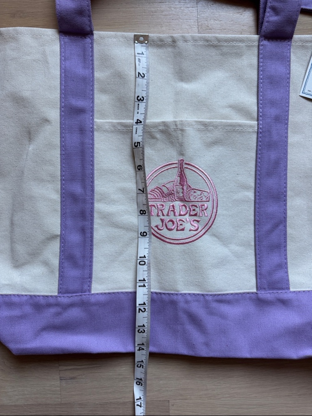 Trader Joe's Lavender Purple Large Canvas Tote Bag Spring 2026 **NWT** - Picture 3 of 3